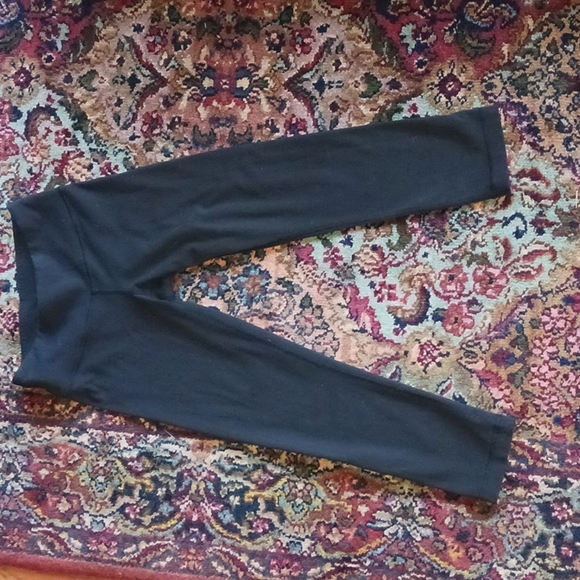Lululemon Crop Leggings - Picture 5 of 6